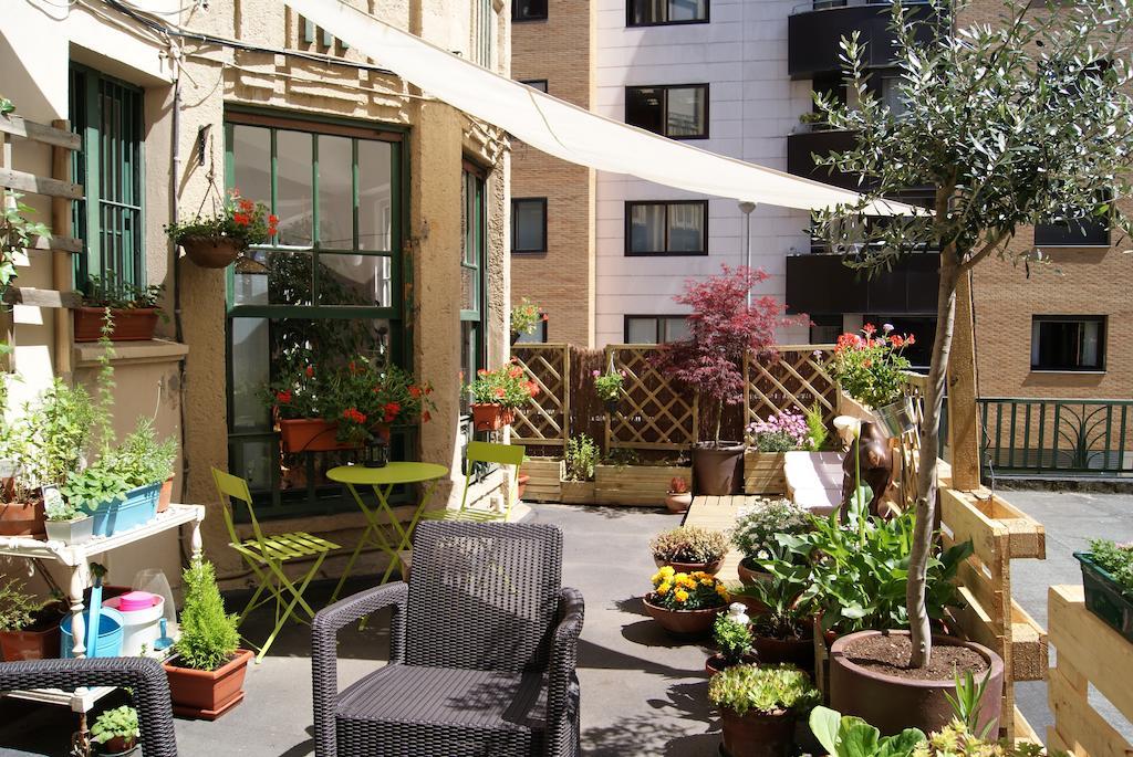 Aloha Hostel Pamplona Luaran gambar